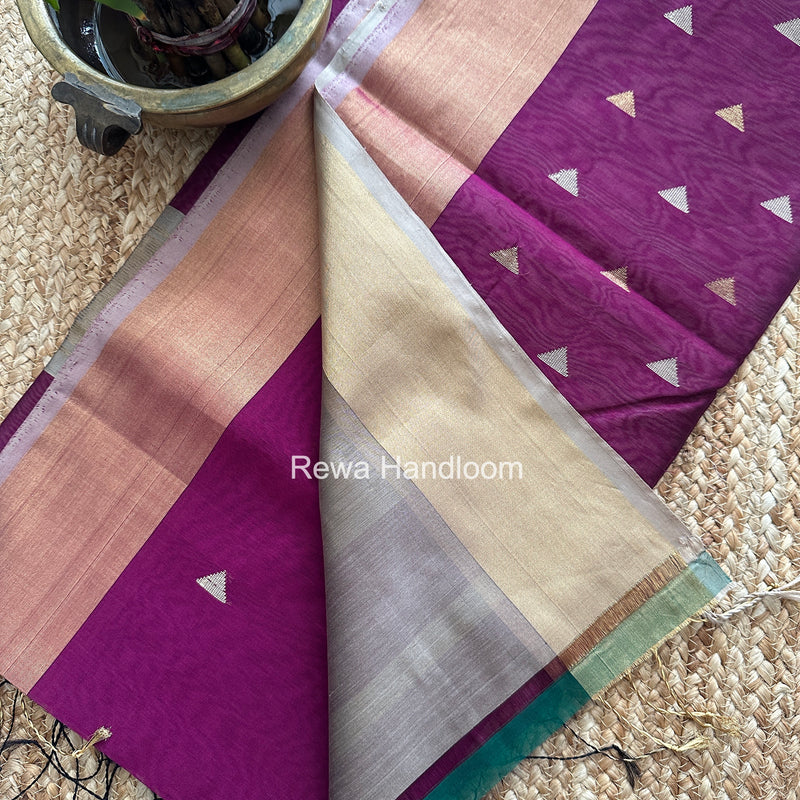 Magenta Triangle Butti Maheshwari Saree SB0190