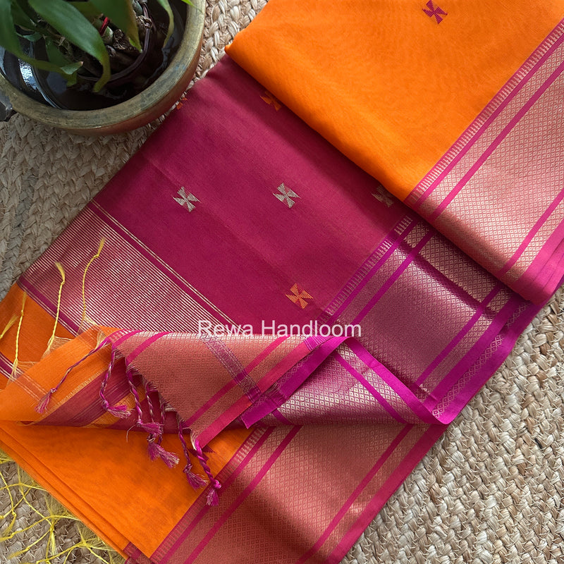 Maheshwari Swastika Butti Saree