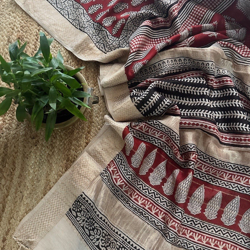 Maheshwari Red Bagh Print Small Border Saree MTBS106