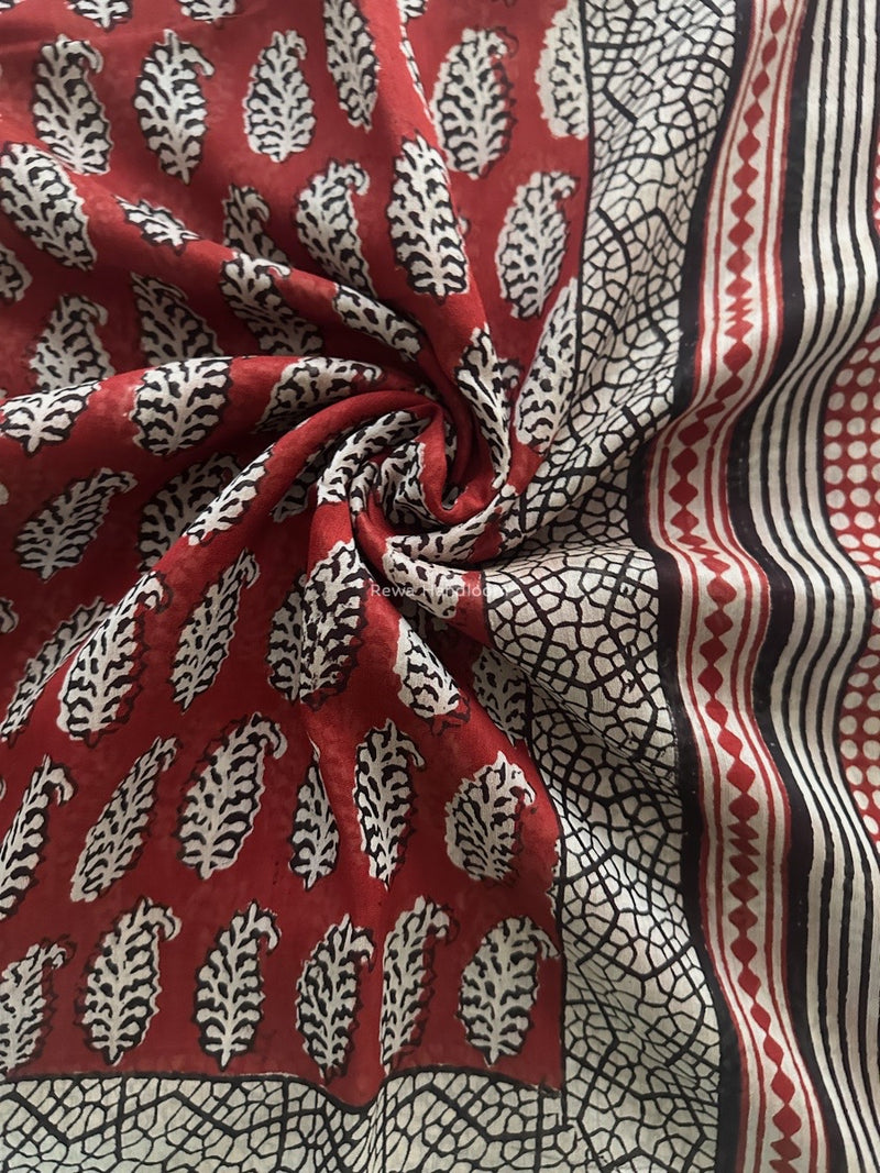 Maheshwari Red Bagh Print Small Border Saree MTBS106