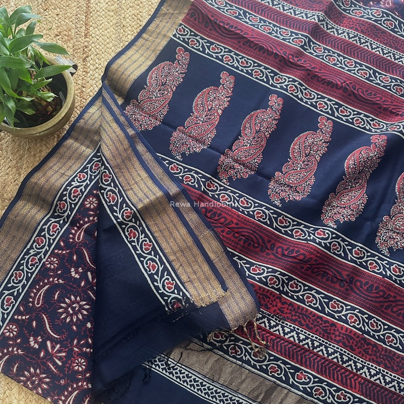 Maheshwari Navy Blue Bagh Print Small Border Saree MTBS123