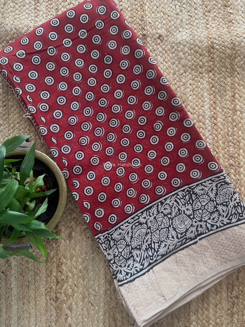 Maheshwari Red Bagh Print Small Border Saree MTBS103