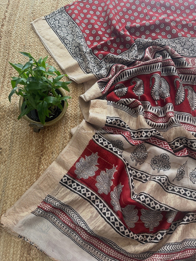 Maheshwari Red Bagh Print Small Border Saree MTBS103