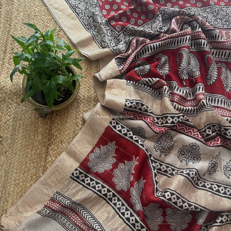 Maheshwari Red Bagh Print Small Border Saree MTBS103