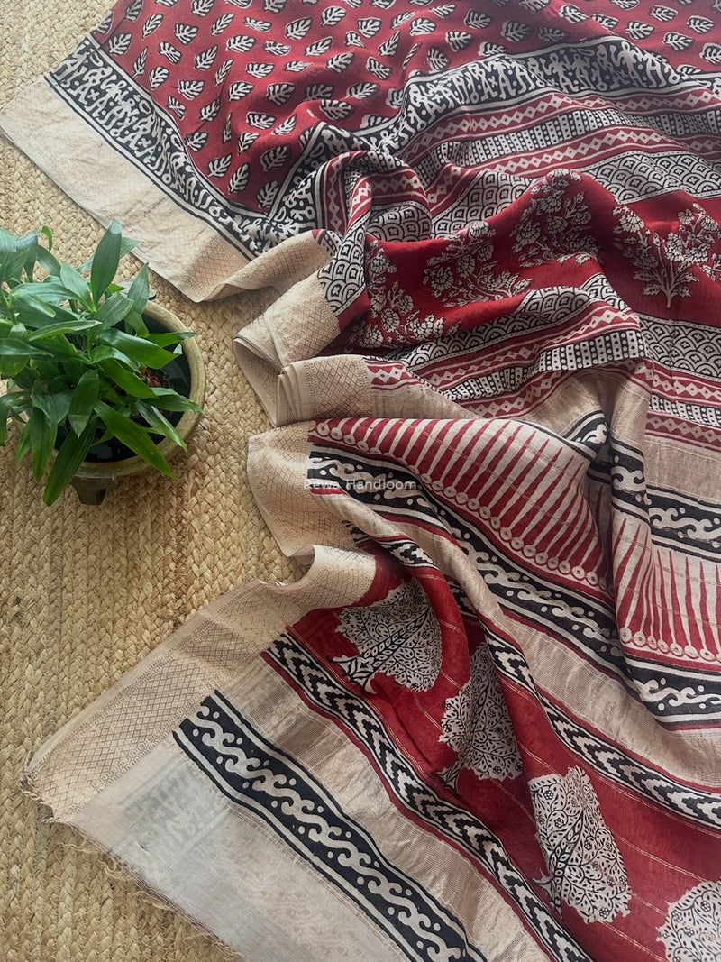 Maheshwari Red Bagh Print Small Border Saree MTBS124