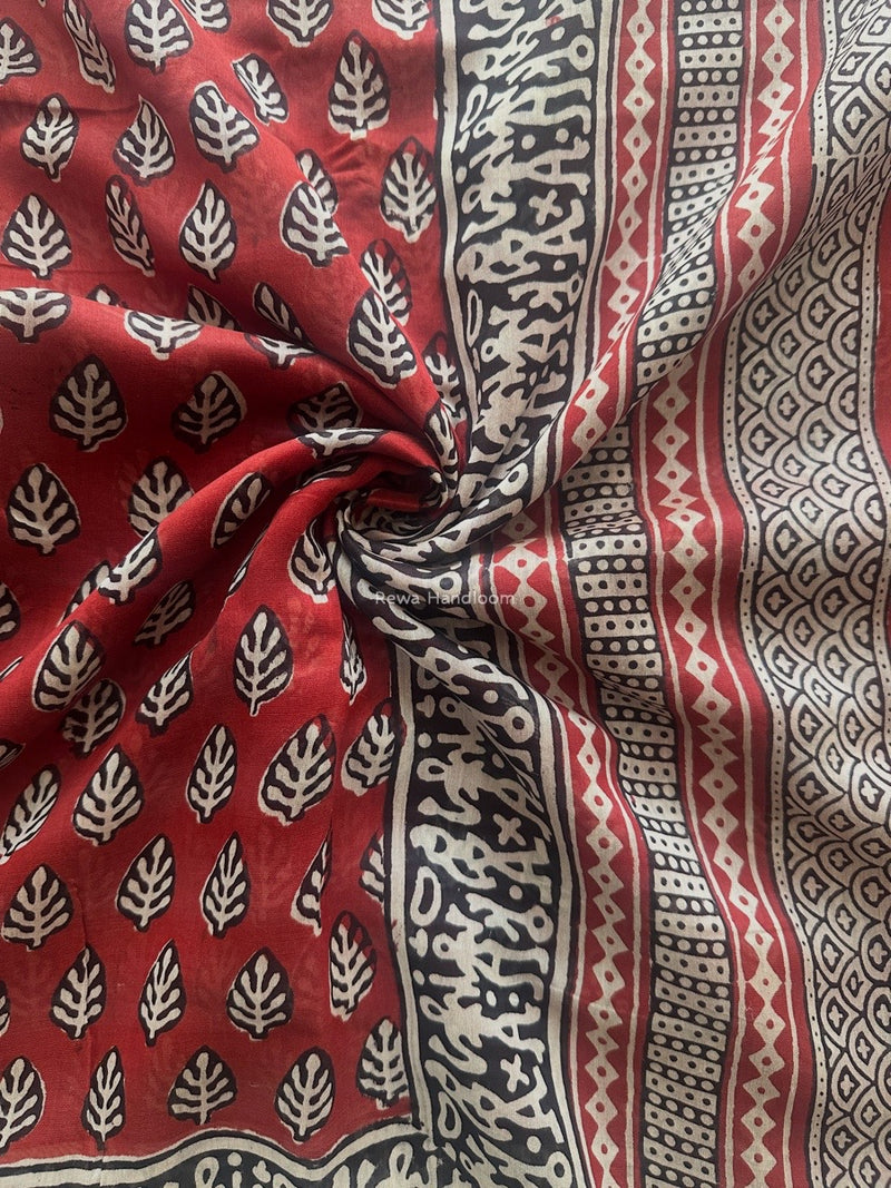 Maheshwari Red Bagh Print Small Border Saree MTBS124