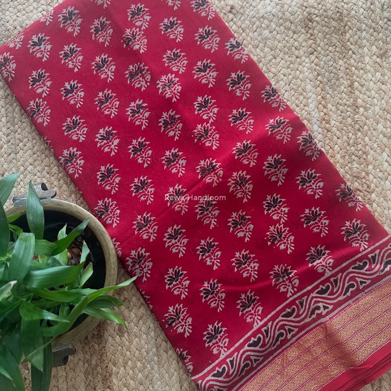 Maheshwari Red Bagh Print Small Border Saree MTBS126