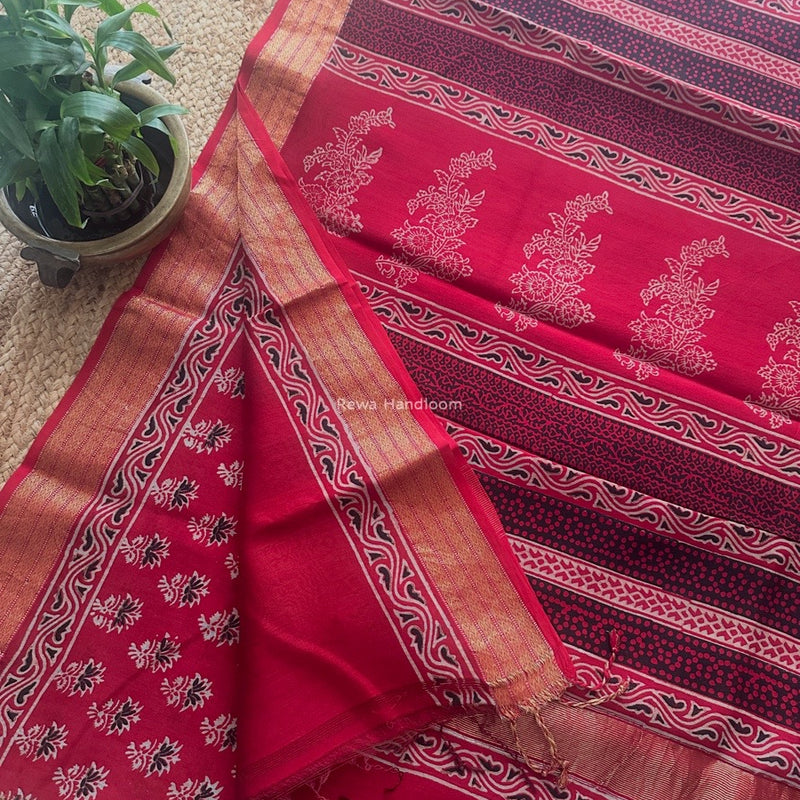 Maheshwari Red Bagh Print Small Border Saree MTBS126