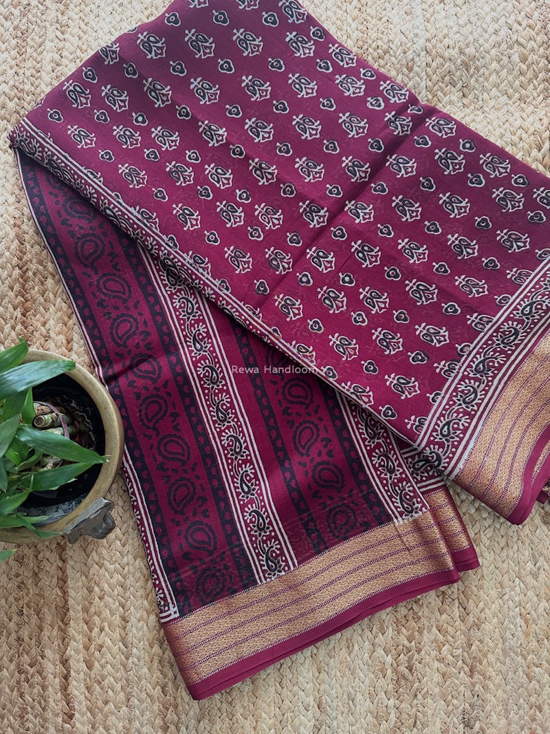 Maheshwari Bagh Print Small Border Saree 