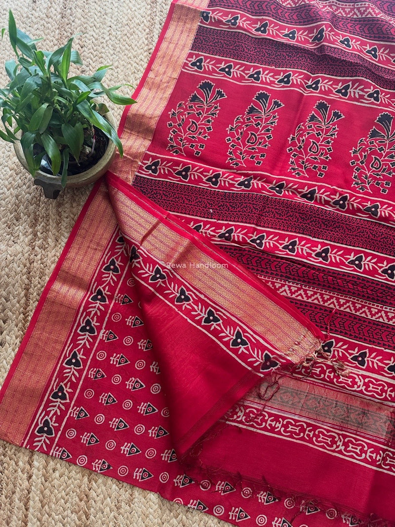 Maheshwari Red Bagh Print Small Border Saree MTBS128