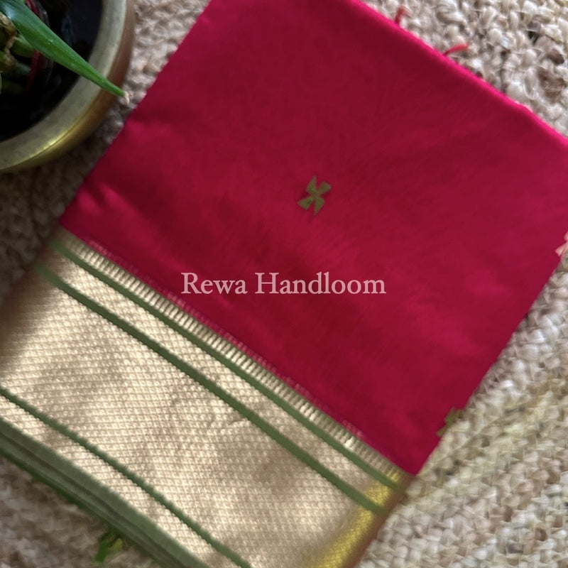 Maheshwari Rani Pink Zari Butti Saree SW025