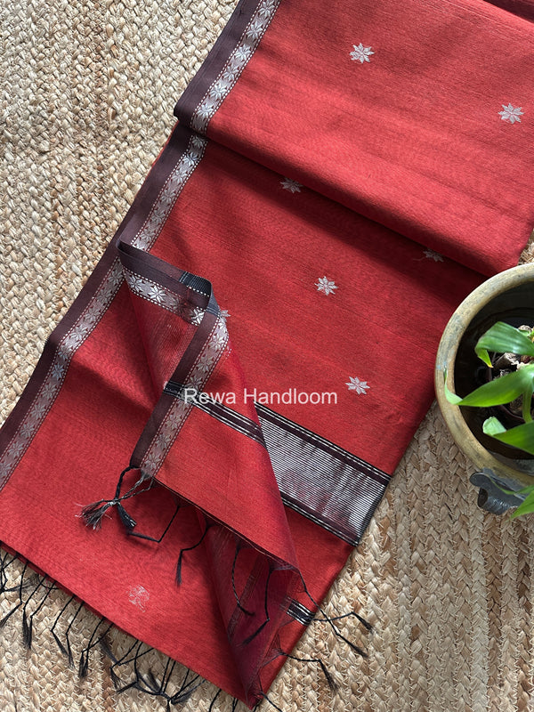 Maheshwari Silver Butti Saree