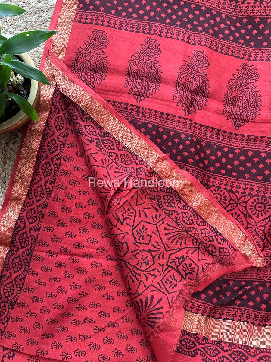 Maheshwari Red Bagh Print Small Border Saree MTBS06