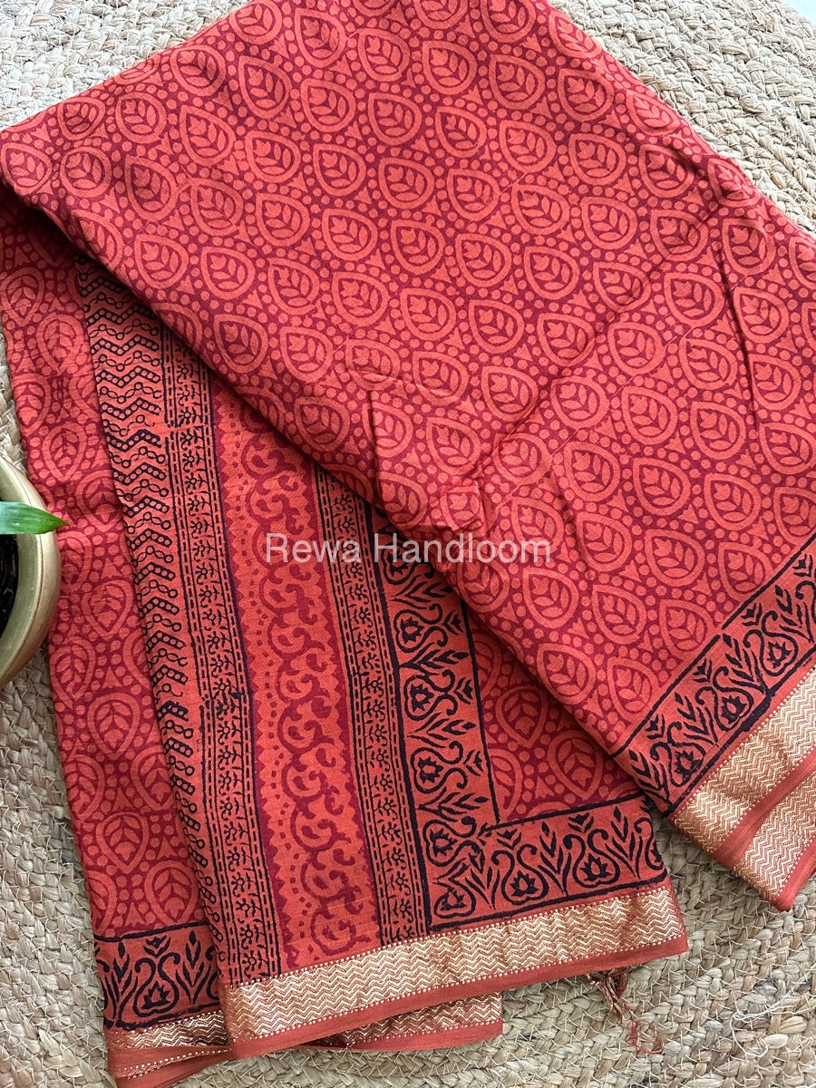 Maheshwari Bagh Print Small Border Saree