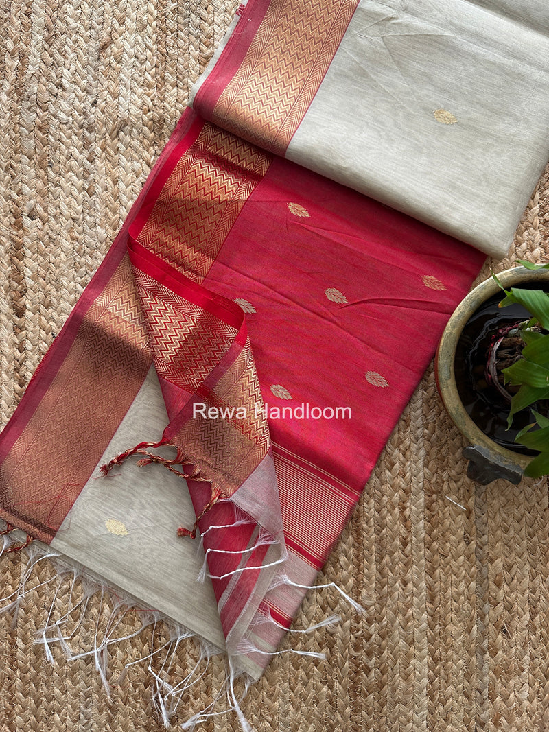 Maheshwari Flower Butti Saree