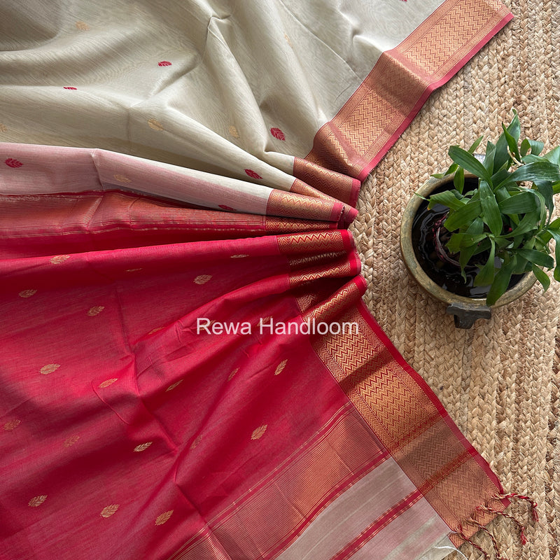 Maheshwari Beige Flower Butti Saree PTB0168