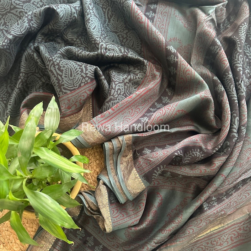 Maheshwari Rama Green Bagh Print Small Border Saree MTBS032