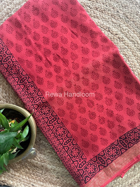 Maheshwari Fuchsia Red Bagh Print Small Border Saree MTBS038