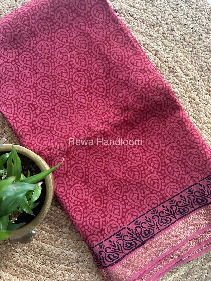 Maheshwari Fuchsia Red Bagh Print Small Border Saree MTBS040