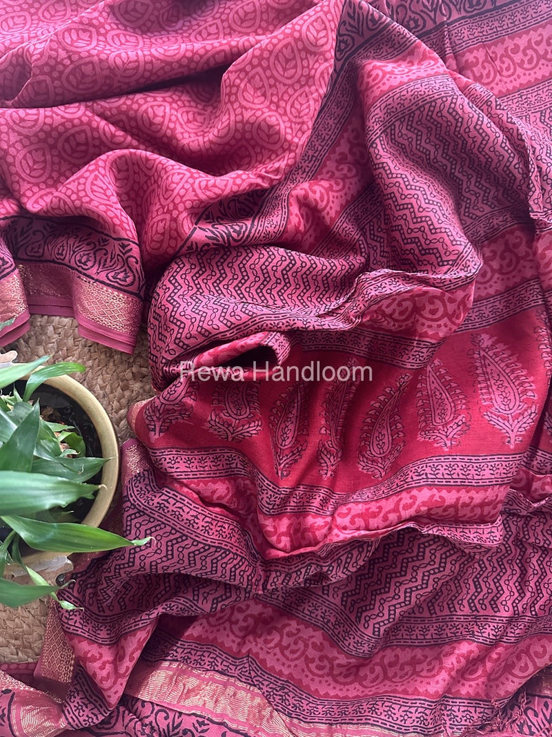 Maheshwari Fuchsia Red Bagh Print Small Border Saree MTBS040