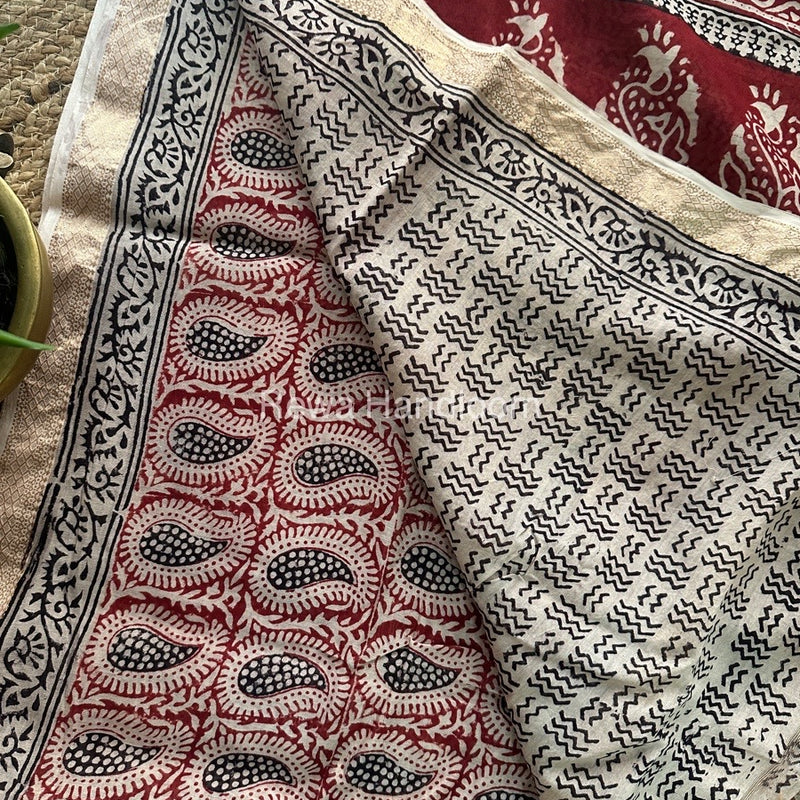Maheshwari White Red Bagh Print Small Border Saree MTBS031