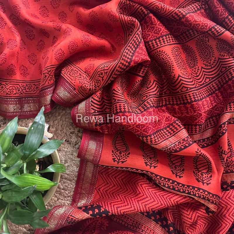 Maheshwari Dark Orange Bagh Print Small Border Saree MTBS016