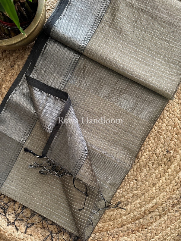 Maheshwari Silver Zari Checks Silk Saree