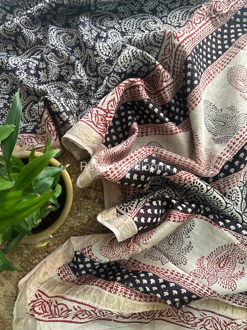 Maheshwari White Black Bagh Print Small Border Saree MTBS018