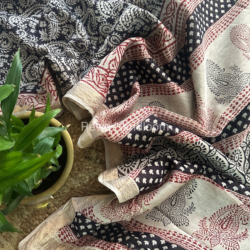 Maheshwari White Black Bagh Print Small Border Saree MTBS018