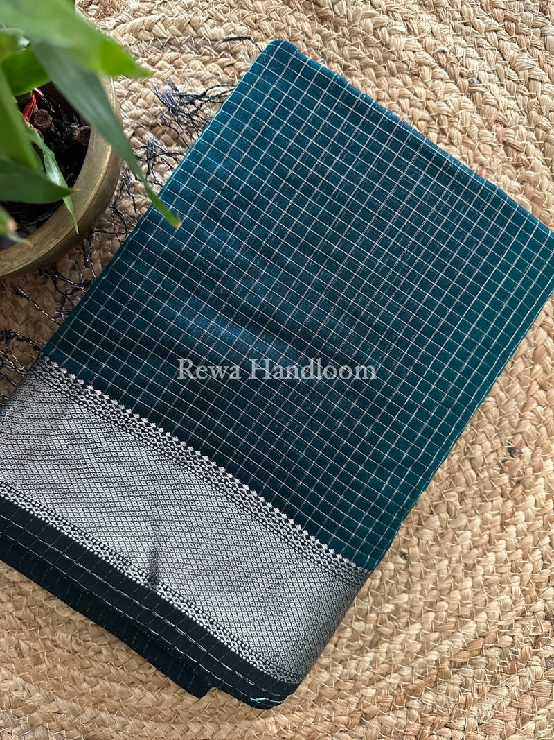 Maheshwari Rama Green Silver Zari Checks Silk Saree SZ045