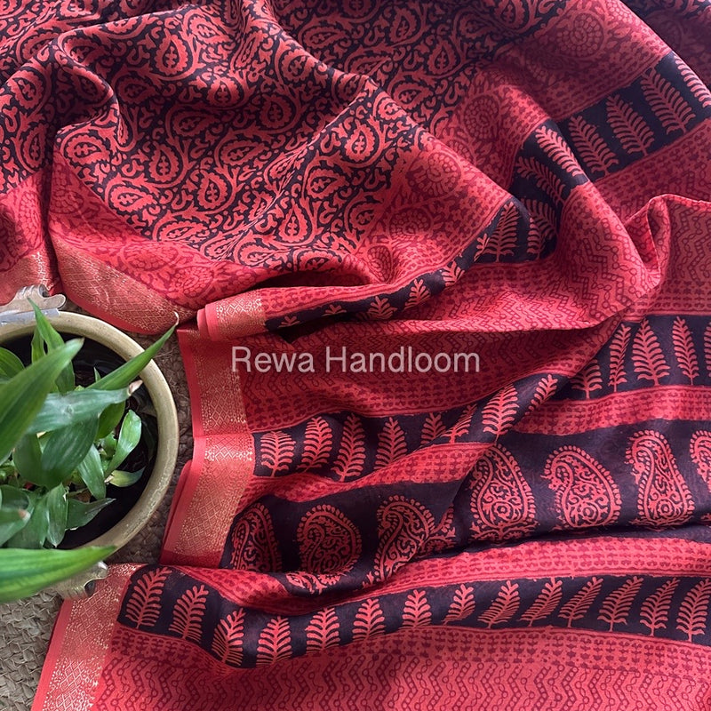 Maheshwari Rust Orange Bagh Print Small Border Saree MTBS020