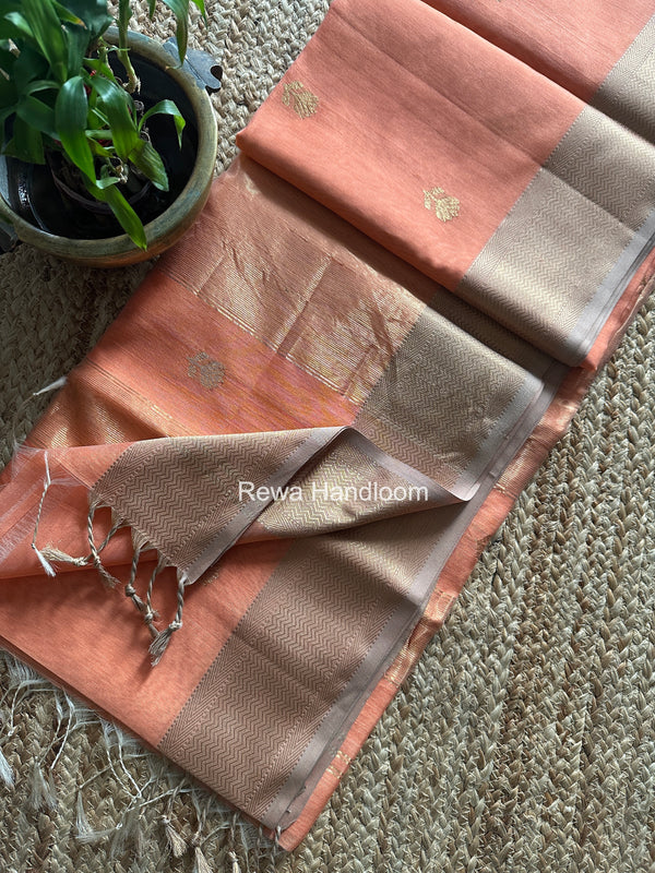 Maheshwari Lotus Butta Saree