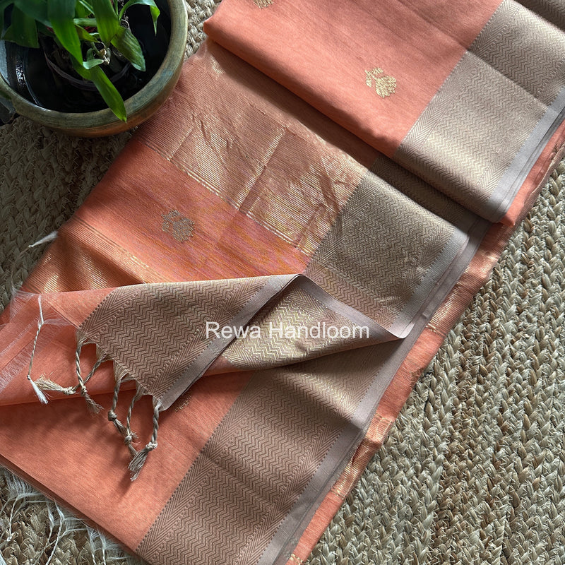 Maheshwari Lotus Butta Saree