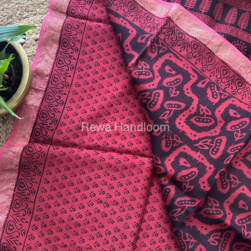 Maheshwari Pink Bagh Print Small Border Saree MTBS025