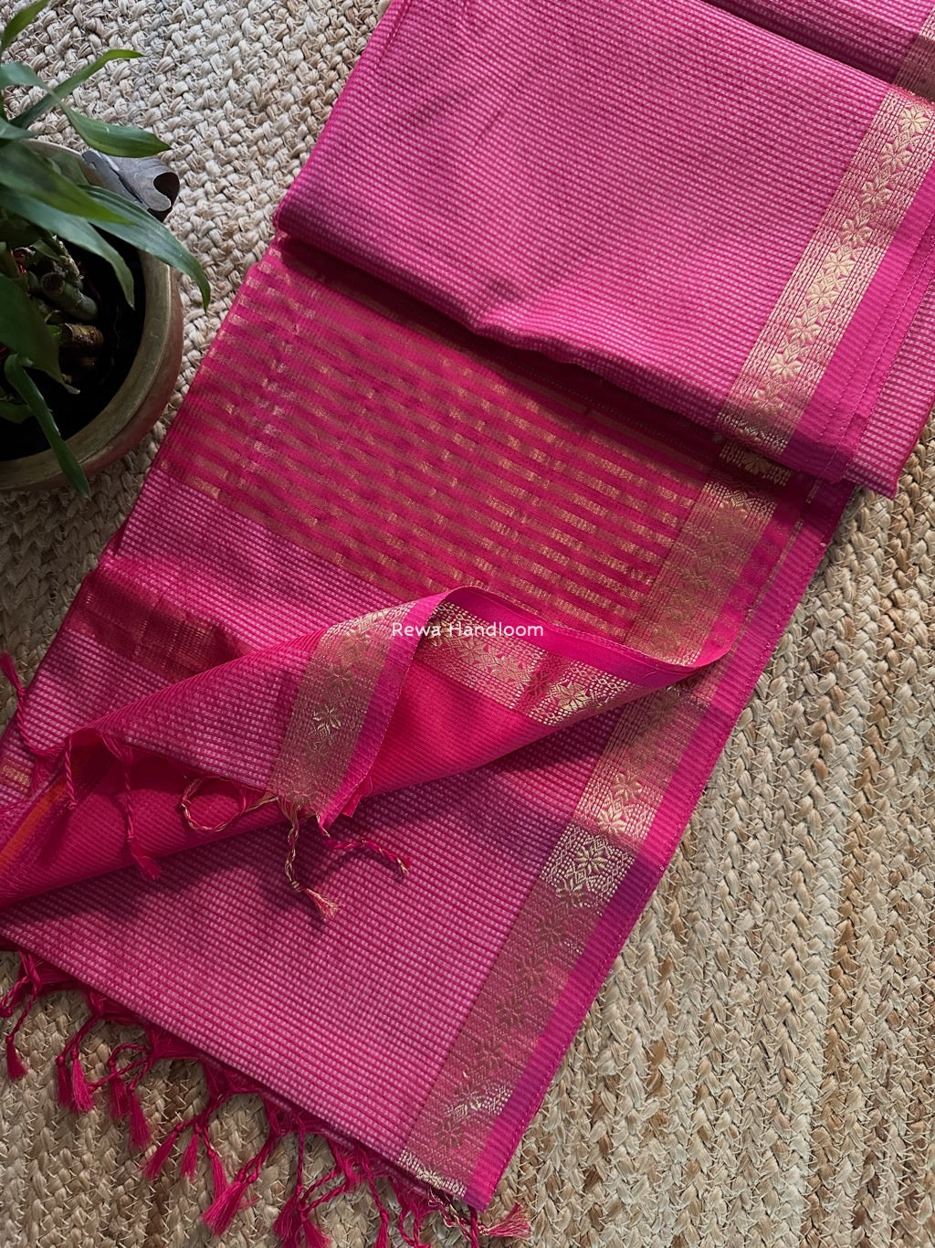 Maheshwari Pink Garbha Reshami Silk Saree GS278 – Rewa Handloom