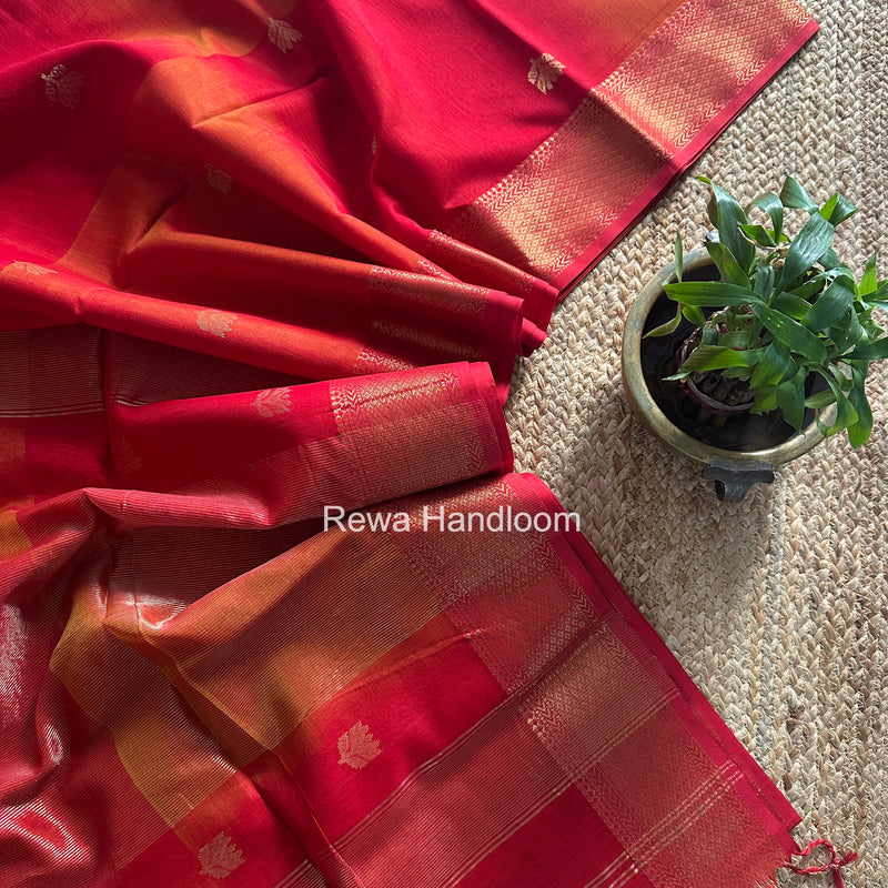 Maheshwari Red Lotus Shaded Butta Saree SLB017
