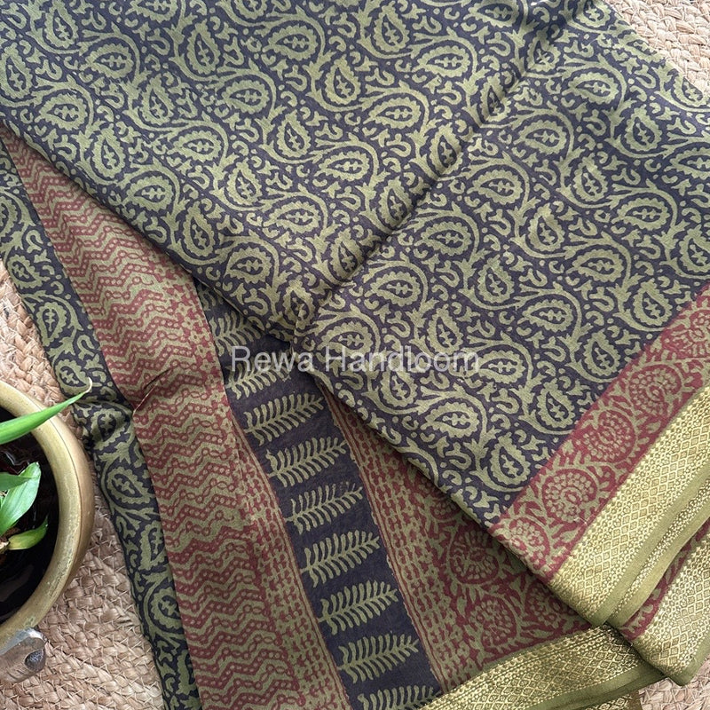 Maheshwari Bagh Print Small Border Saree