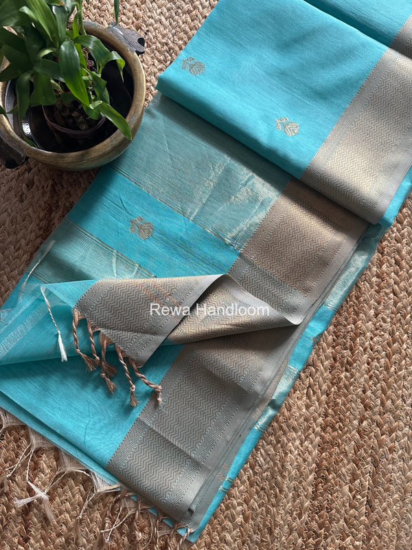Maheshwari Lotus Butta Saree