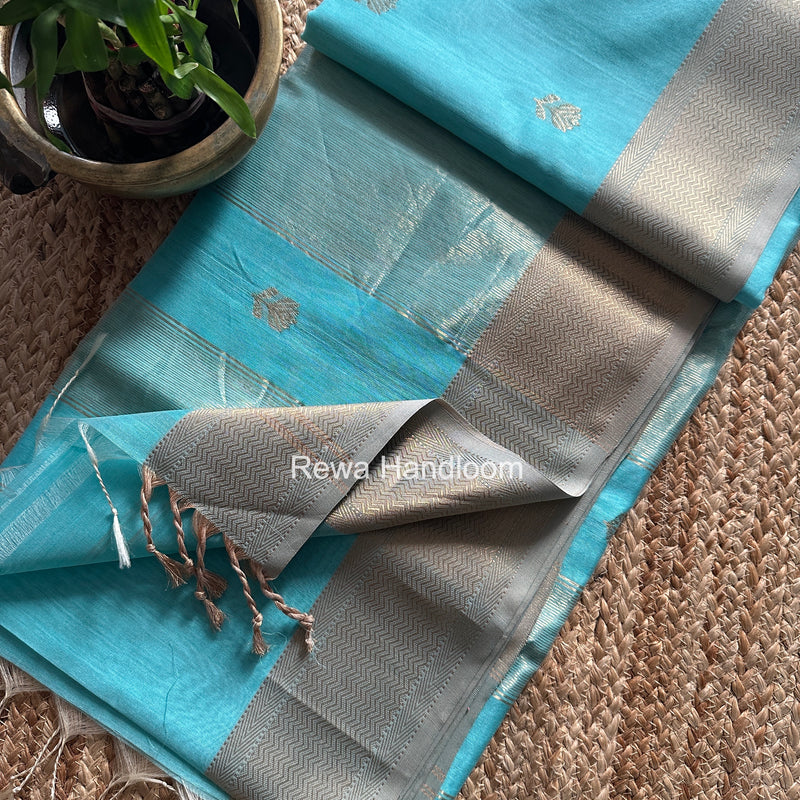 Maheshwari Lotus Butta Saree