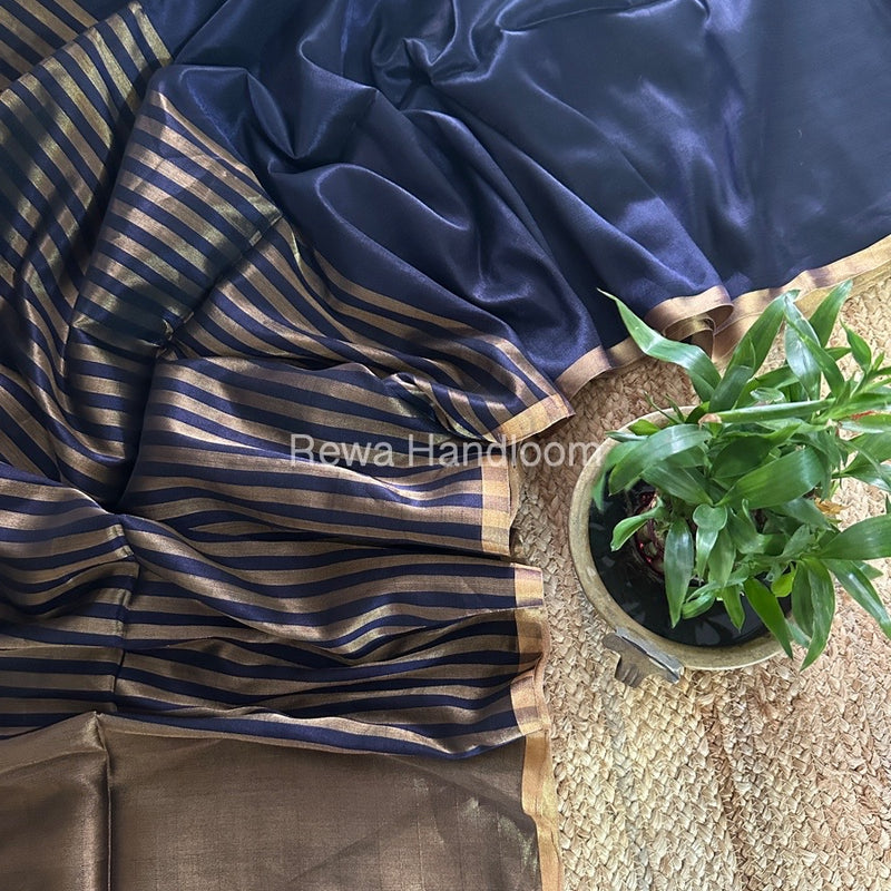 Exclusive Maheshwari Navy Blue Four Paddle Weaving Saree FPS02