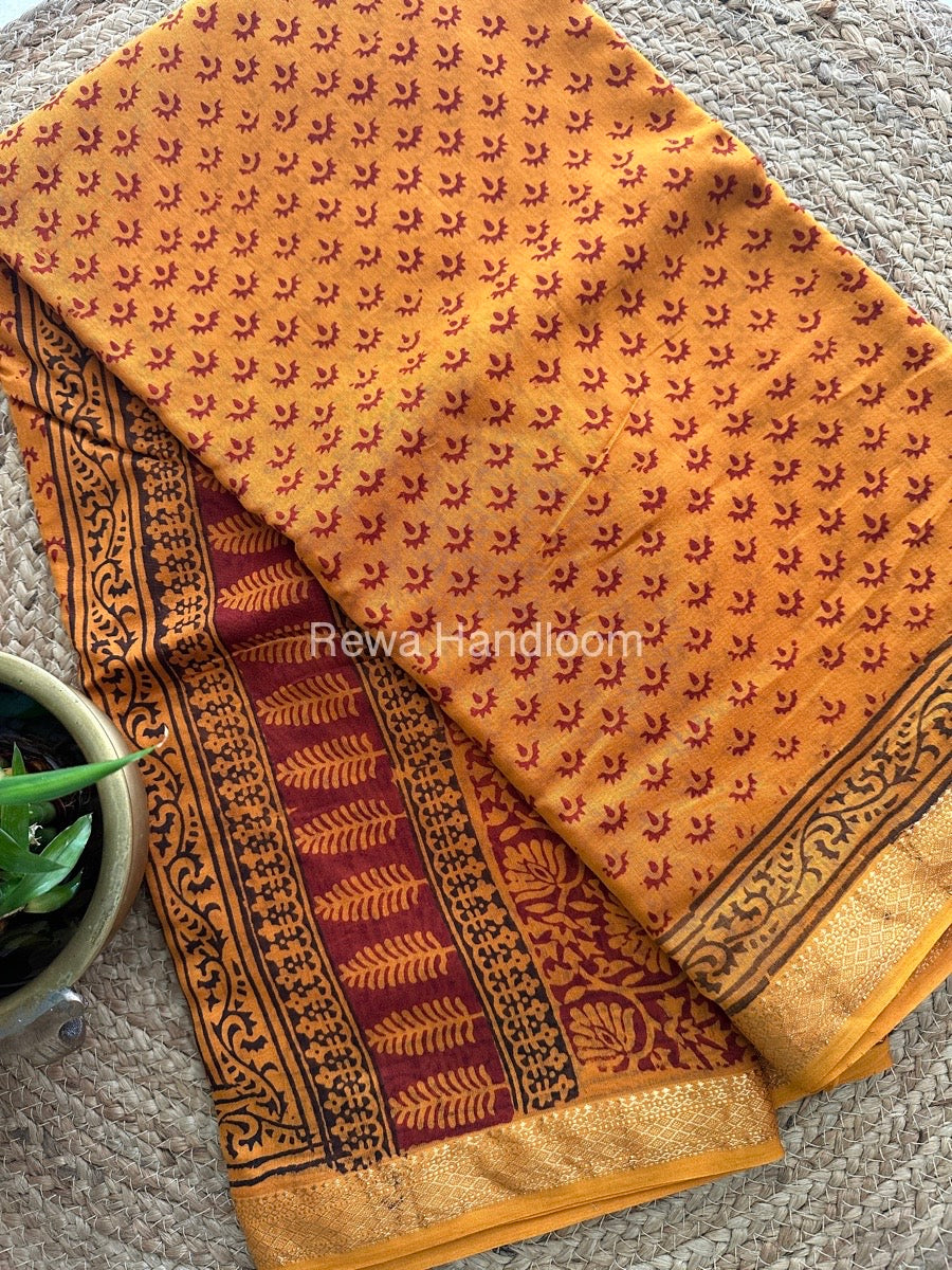 Maheshwari  Bagh Print Small Border Saree