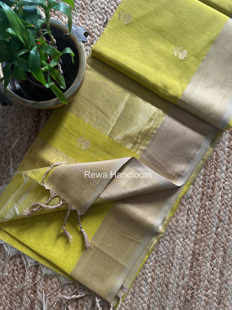 Maheshwari Lotus Butta Saree