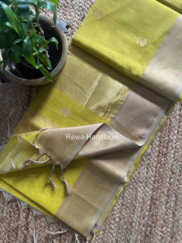 Maheshwari Lotus Butta Saree