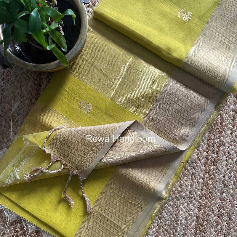 Maheshwari Lotus Butta Saree