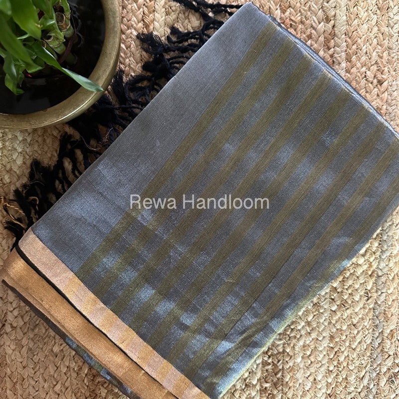 Exclusive Maheshwari Grey Four Paddle Weaving Saree FPS05