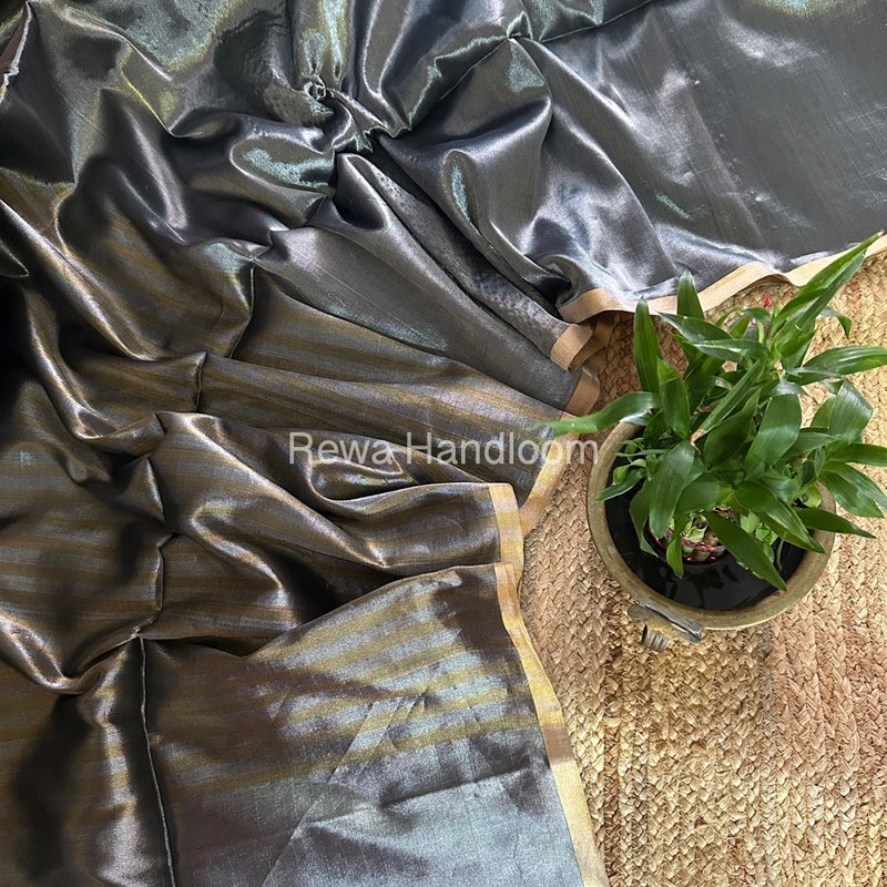 Exclusive Maheshwari Grey Four Paddle Weaving Saree FPS05