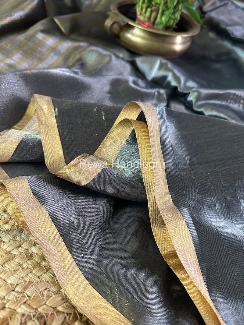 Exclusive Maheshwari Grey Four Paddle Weaving Saree FPS05
