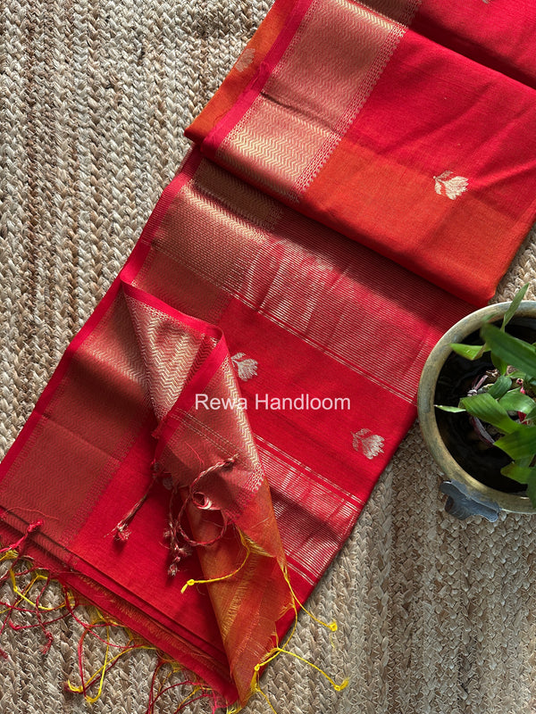 Maheshwari Lotus Shaded Butta Saree