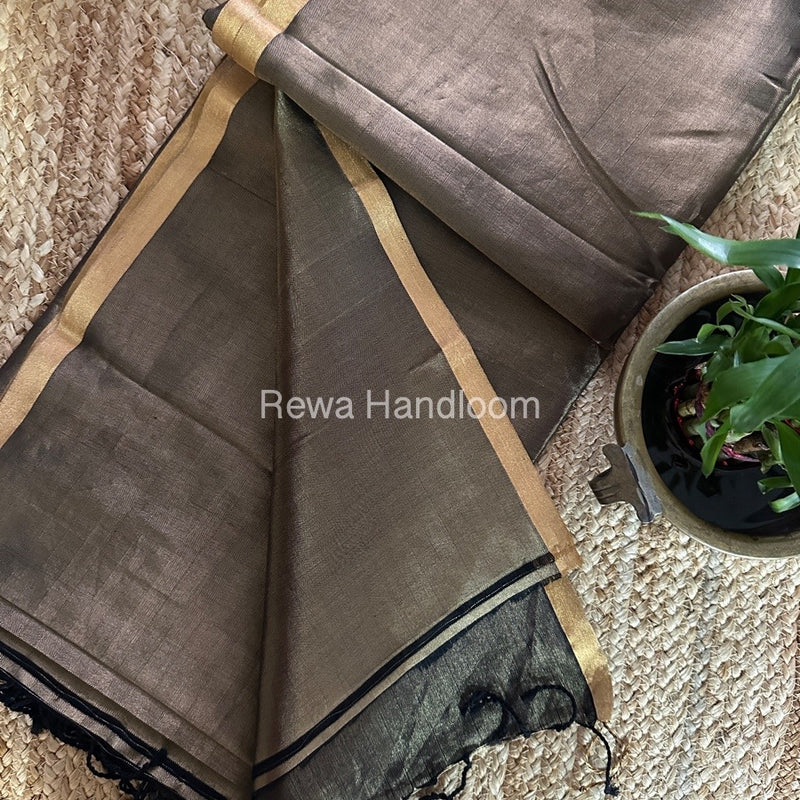 Exclusive Maheshwari Golden Black Four Paddle Weaving Saree FPS06