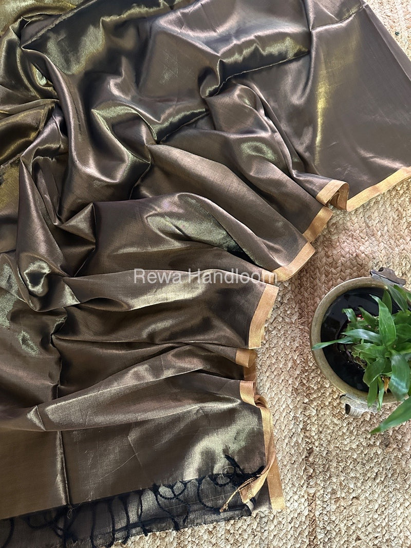 Exclusive Maheshwari Golden Black Four Paddle Weaving Saree FPS06